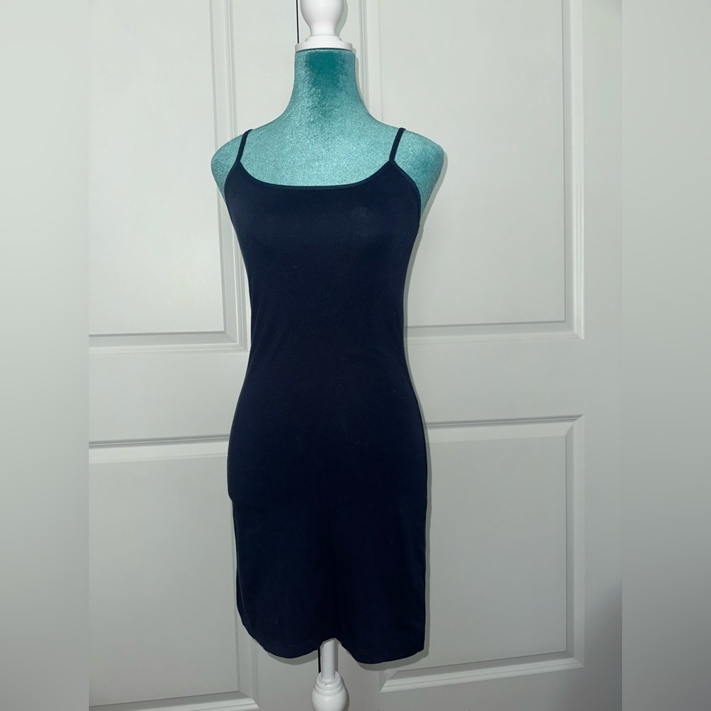 Basic mini dress 👗✨ - Picture 3 of 6